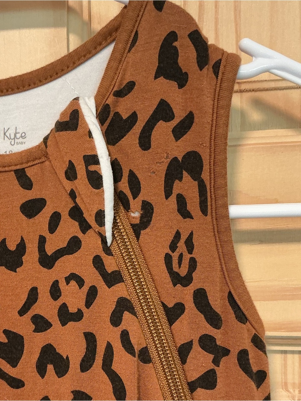 Kyte BABY Brown Leopard Zip Sleepsack - Picture 3 of 5
